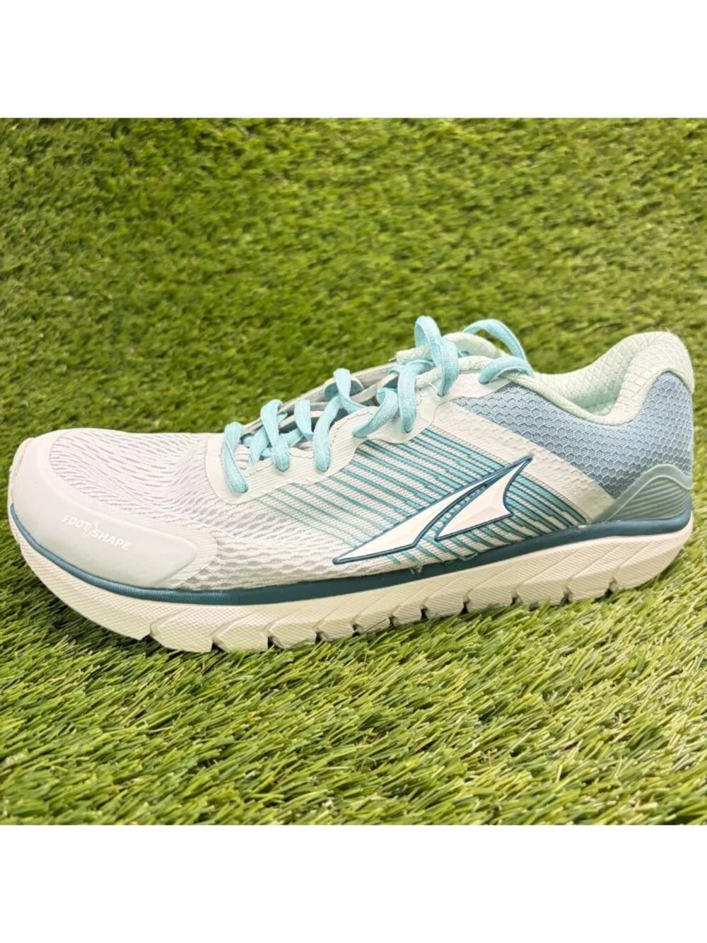 Altra Provision 4 Womens Size 9 Ice Blue White Athletic Running Shoes Sneakers